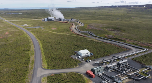 Nýtt fjölnýtingarhús GeoSilica á Þeistareykjum er risið. Þar mun GeoSilica vinna kísil úr íslenskum jarðhita og efla rannsóknir og nýsköpun.